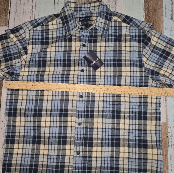 NWT Haggar Men's Long Sleeve Plaid Button down Shirt - Picture 7 of 7